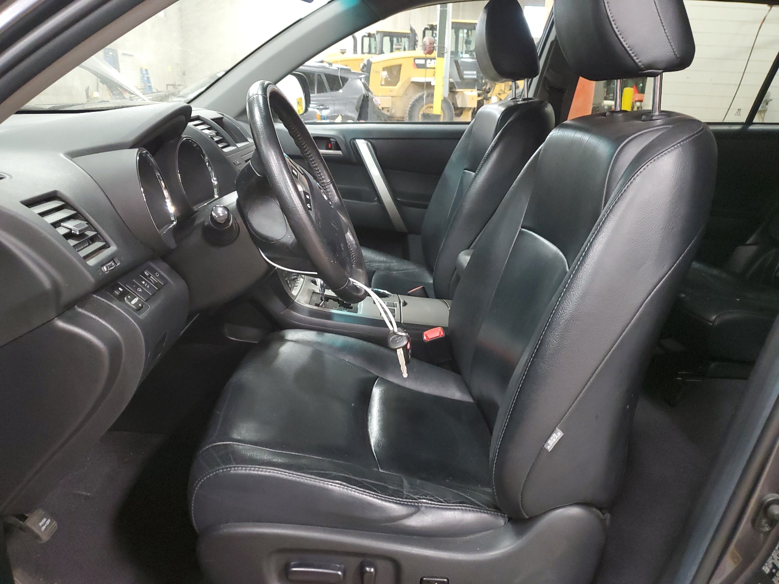 5TDBK3EH9CS096683 2012 Toyota Highlander Base