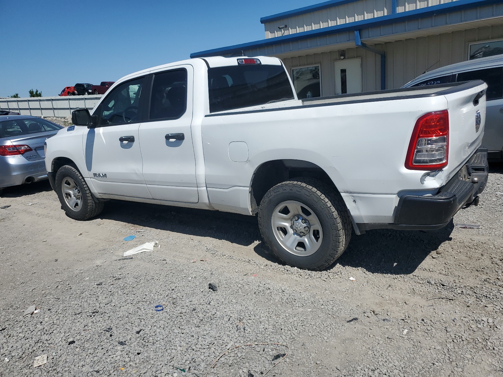 2019 Ram 1500 Tradesman vin: 1C6RRECT6KN667426