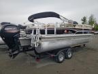 2015 Sun Tracker Party Bard for Sale in Cahokia Heights, IL - Minor Dent/Scratches