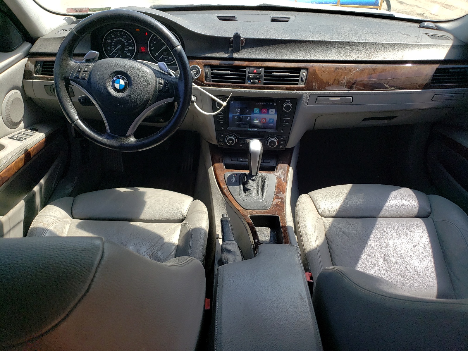 WBAPL3C54AA408539 2010 BMW 335 Xi