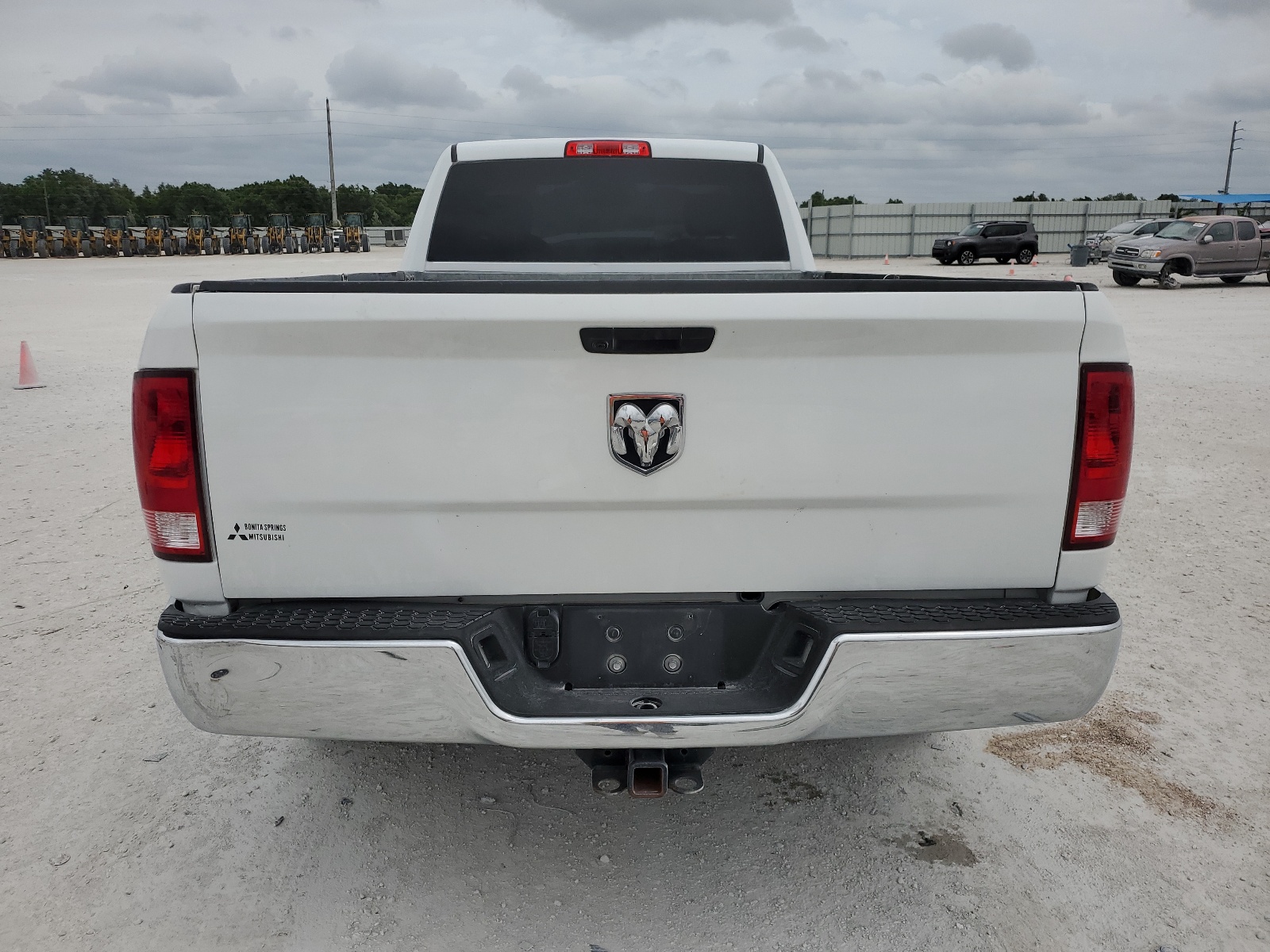 3C6JR6DT1LG144021 2020 Ram 1500 Classic Tradesman