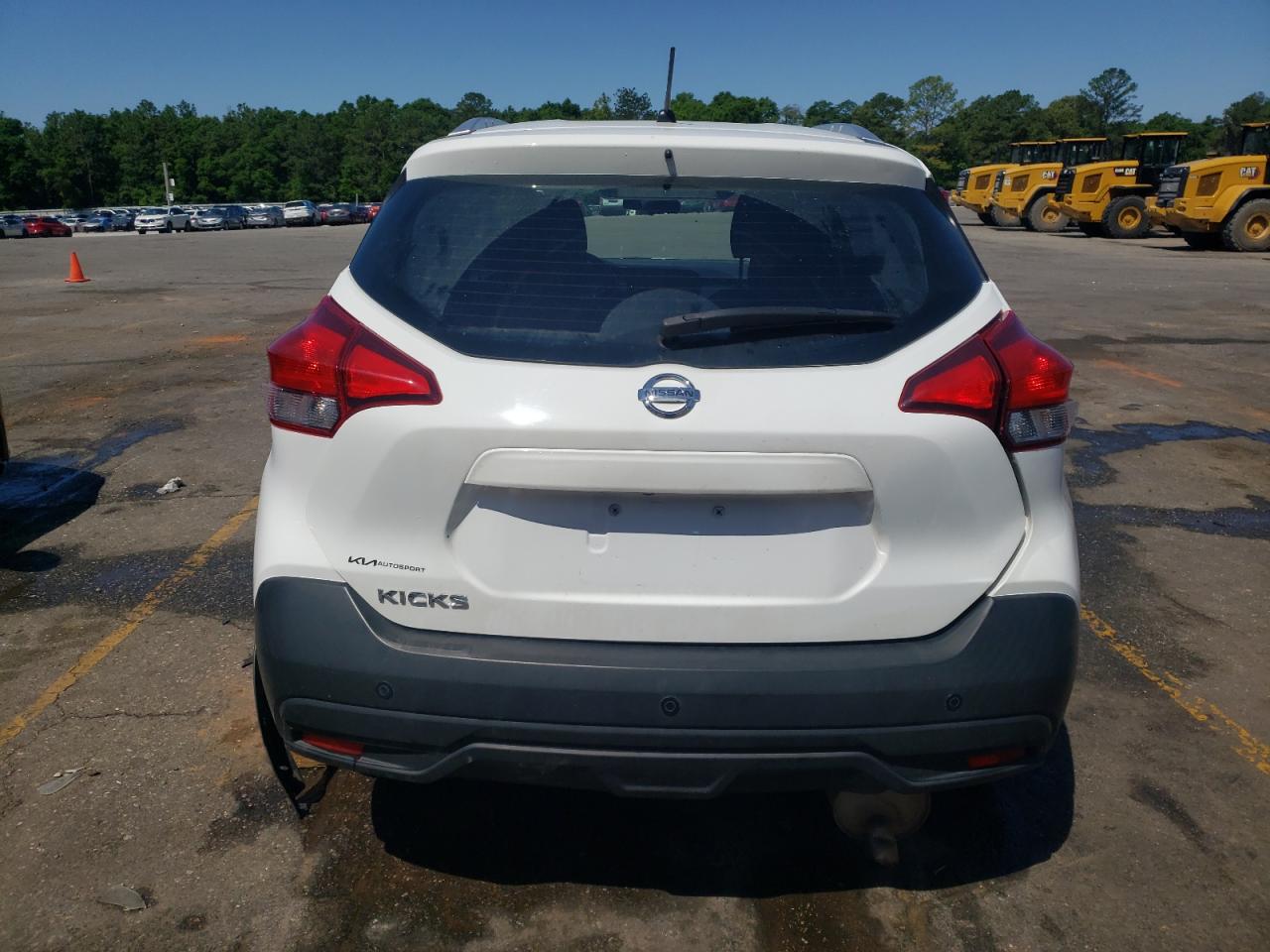 2018 Nissan Kicks S VIN: 3N1CP5CU7JL519574 Lot: 51636054