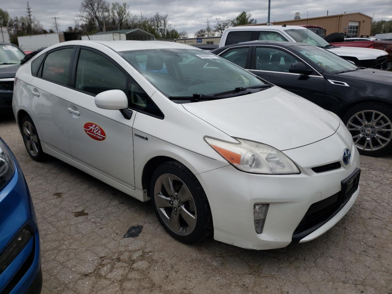 JTDKN3DU9D5585209 2013 Toyota Prius