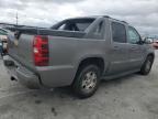 2007 Chevrolet Avalanche K1500 for Sale in Sun Valley, CA - Side