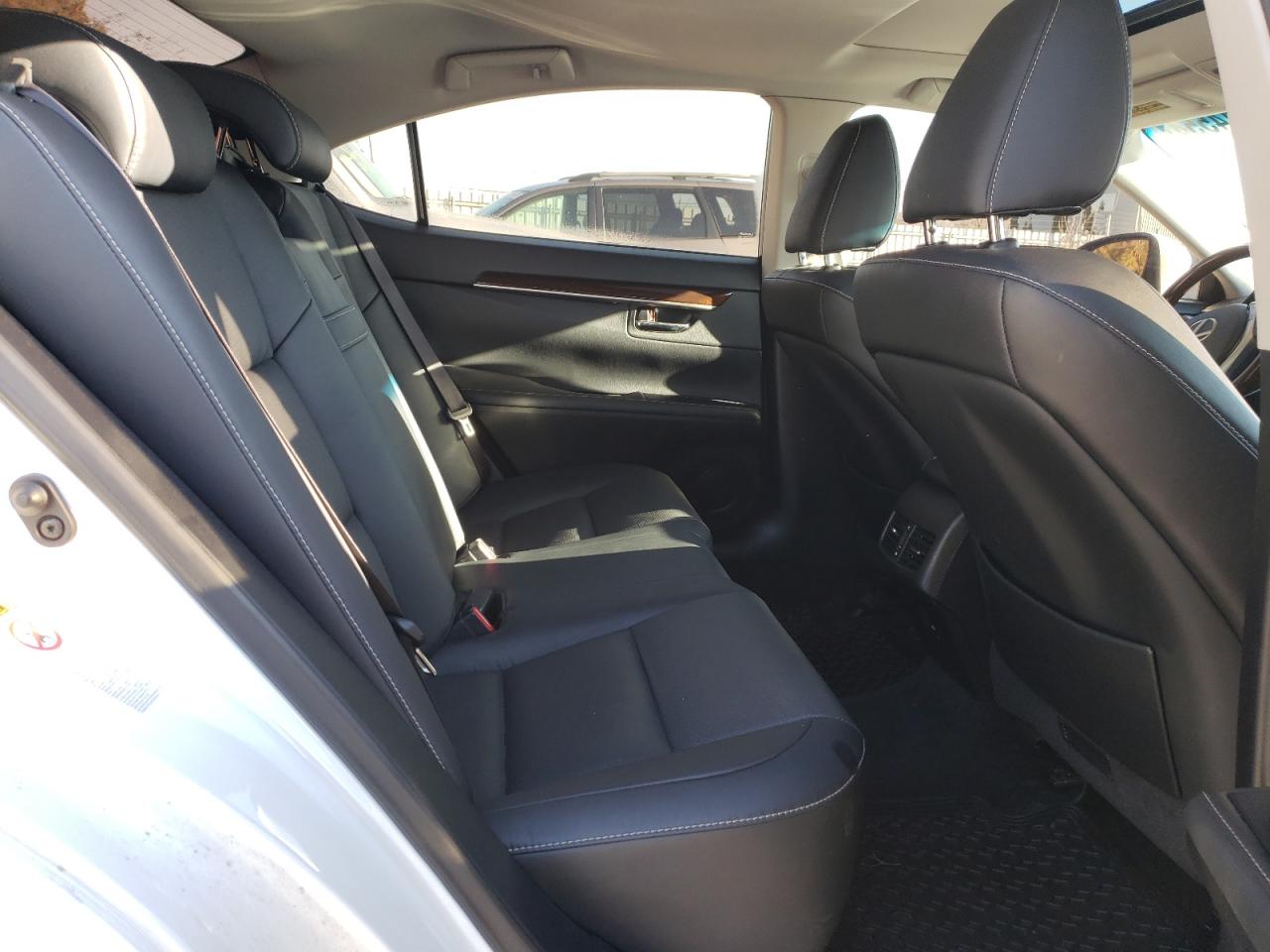 2015 Lexus Es 350 VIN: JTHBK1GG0F2192219 Lot: 50844554