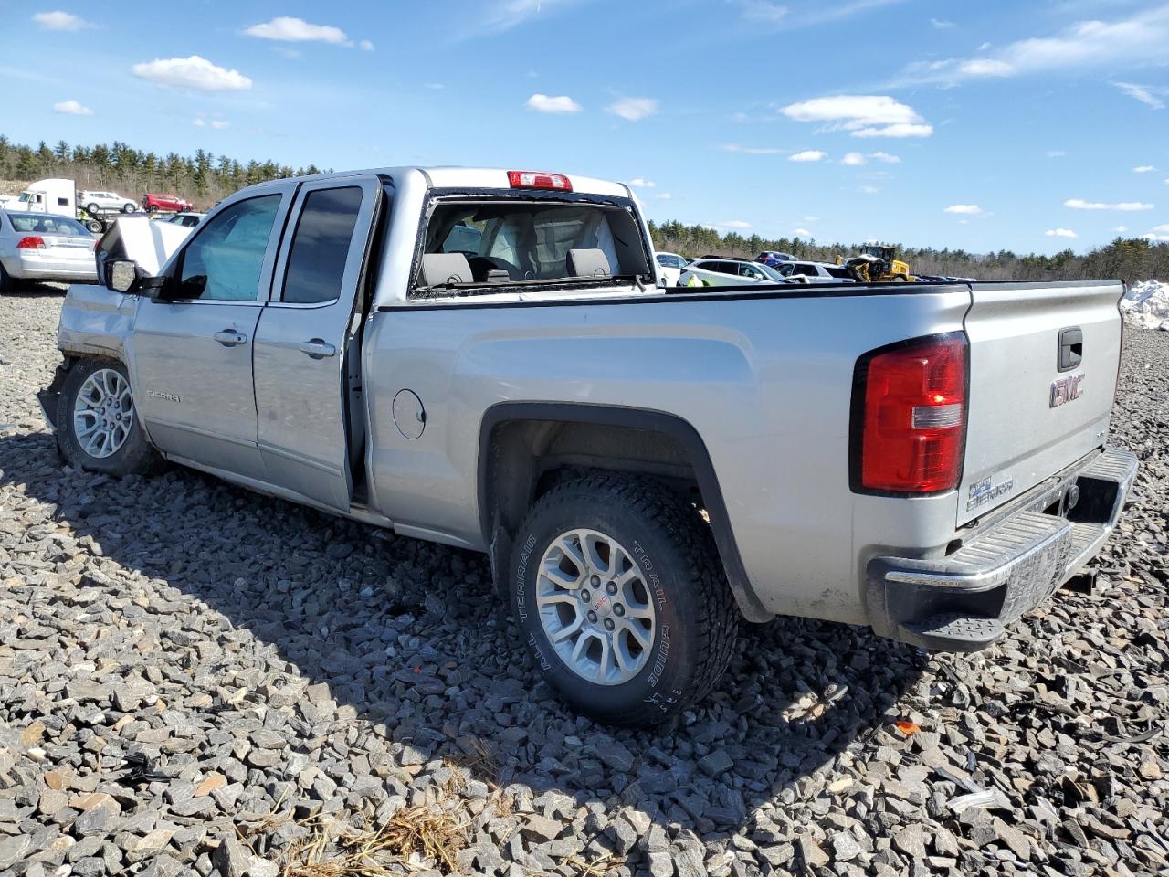 2014 GMC Sierra - Image 2