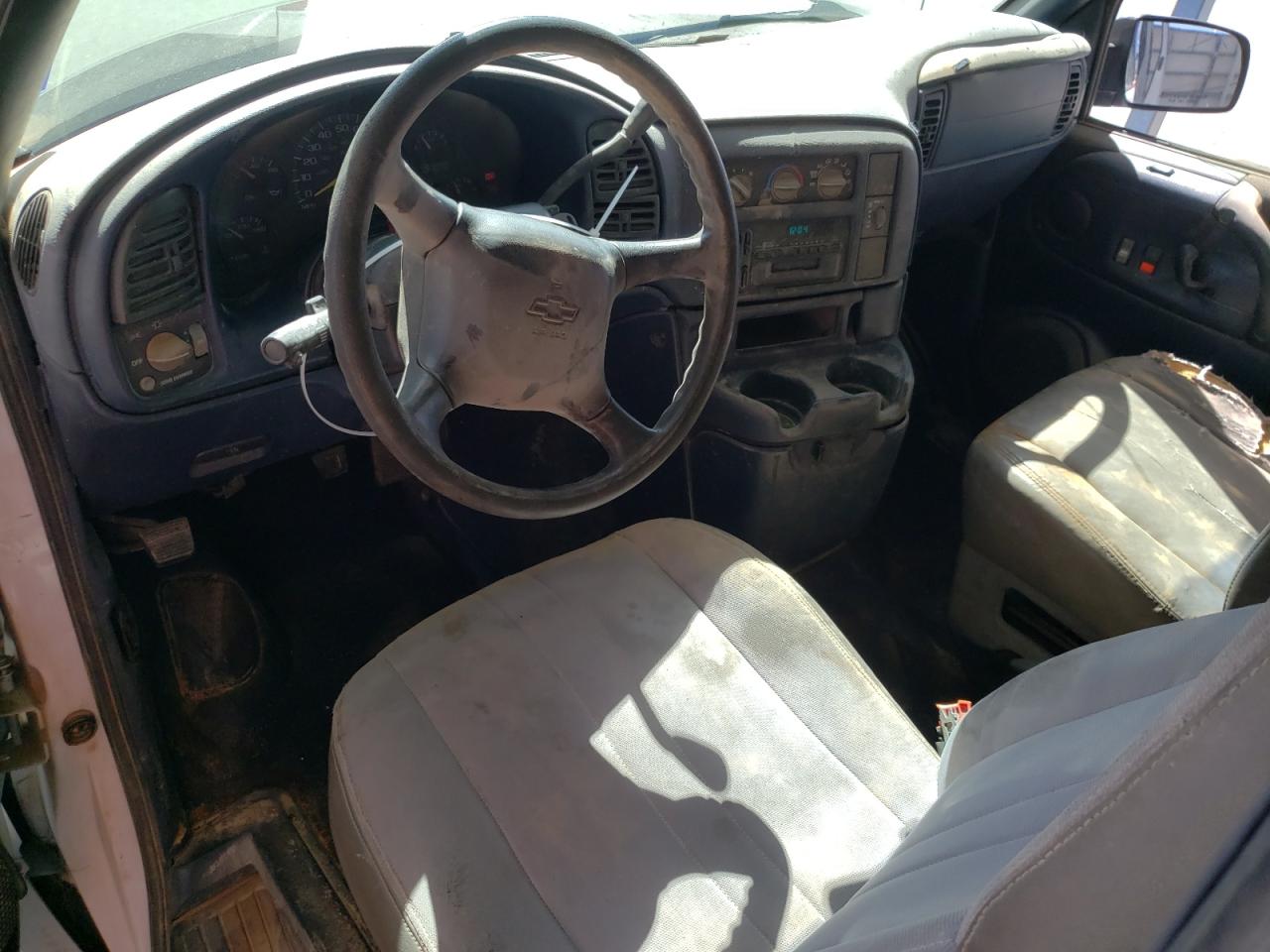 1999 Chevrolet Astro VIN: 1GNDM19W5XB160755 Lot: 48960834