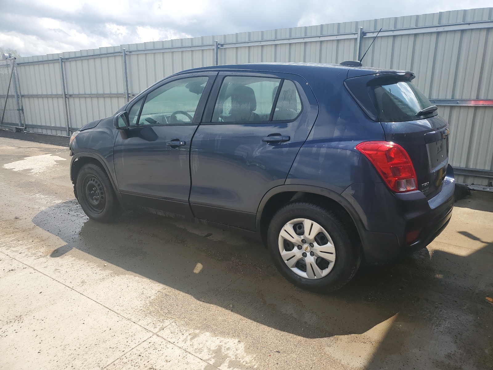 3GNCJKSB2JL200684 2018 Chevrolet Trax Ls