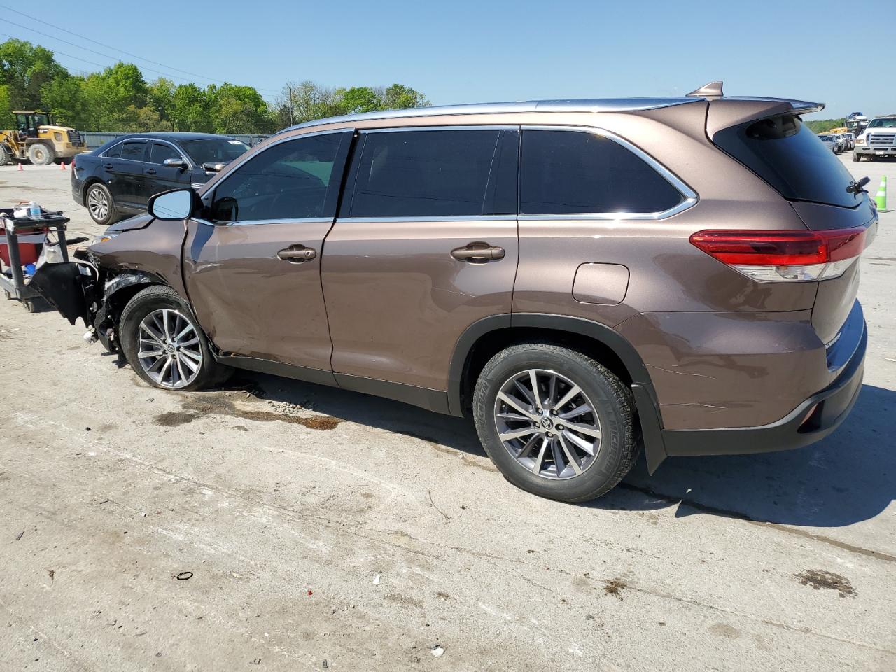 2019 Toyota Highlander Se VIN: 5TDJZRFH3KS710957 Lot: 52189464