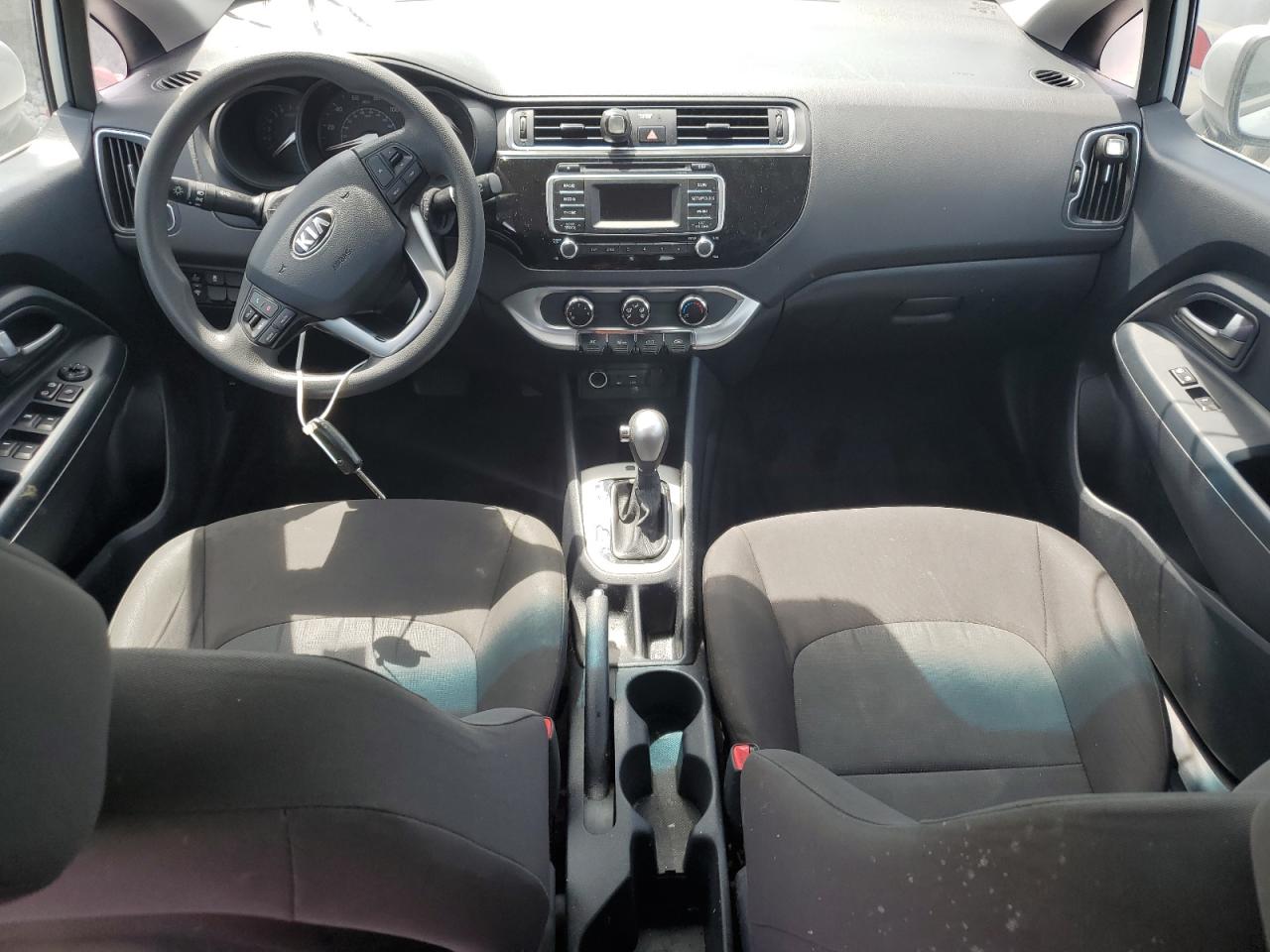 KNADM4A32H6061412 2017 Kia Rio Lx