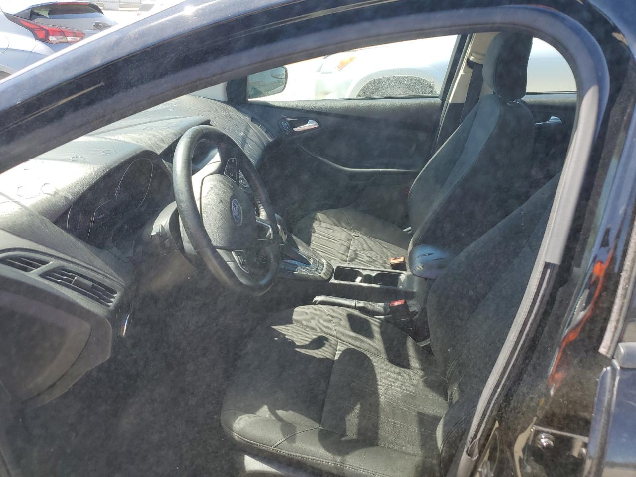 2018 Ford Focus Se VIN: 1FADP3F22JL291761 Lot: 49920764