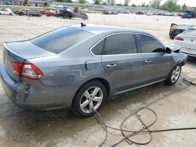  VOLKSWAGEN PASSAT 2013 Серый
