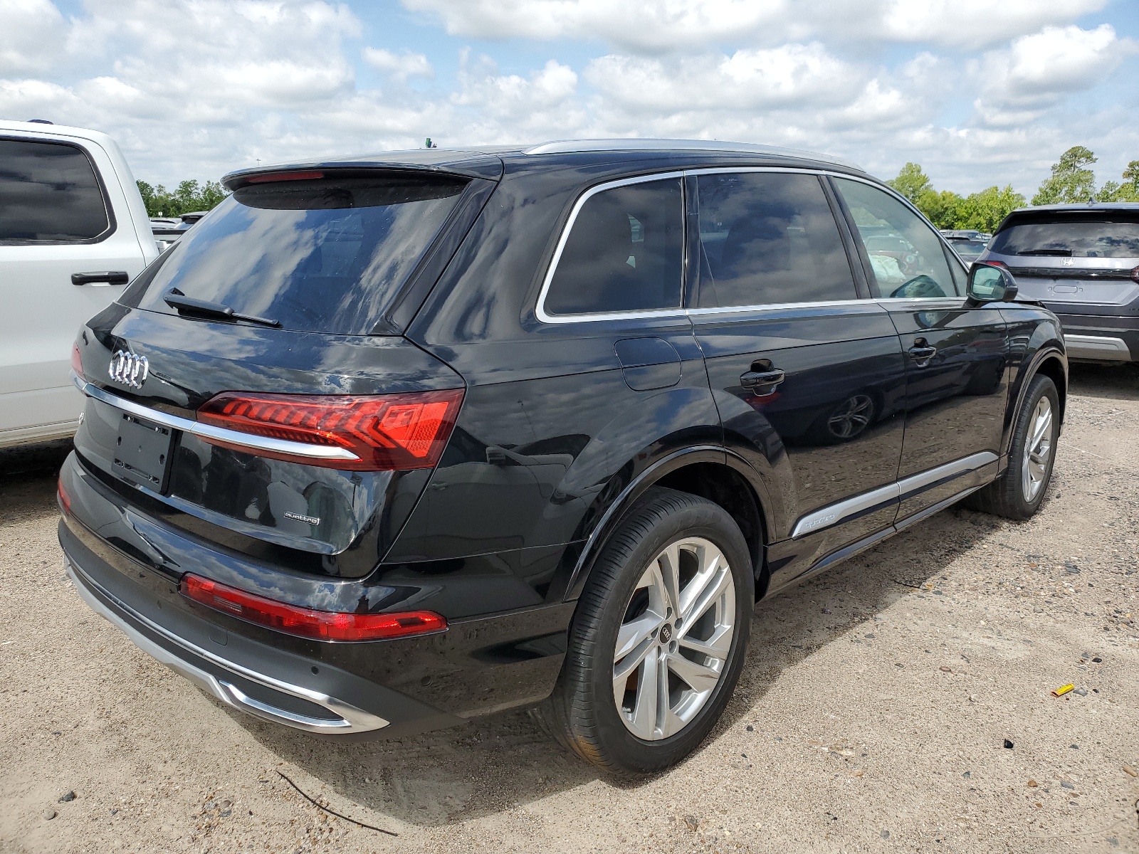 WA1AXBF79PD002312 2023 Audi Q7 Premium