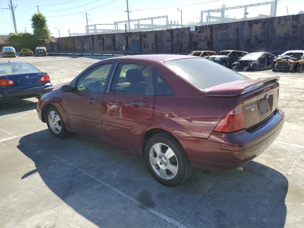 2007 Ford Focus - Image 2