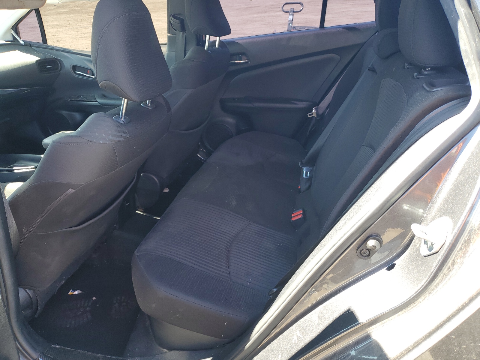 JTDKBRFU9H3056174 2017 Toyota Prius