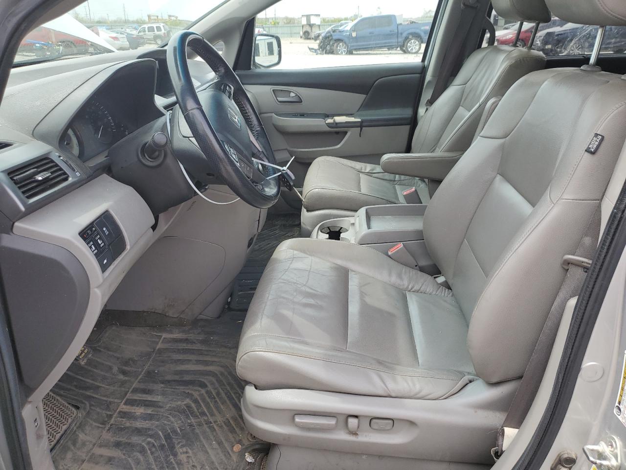 2012 Honda Odyssey - Image 7