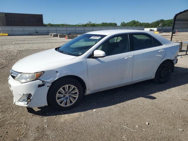 2014 Toyota Camry L for Sale in Kansas City, KS - Rear End