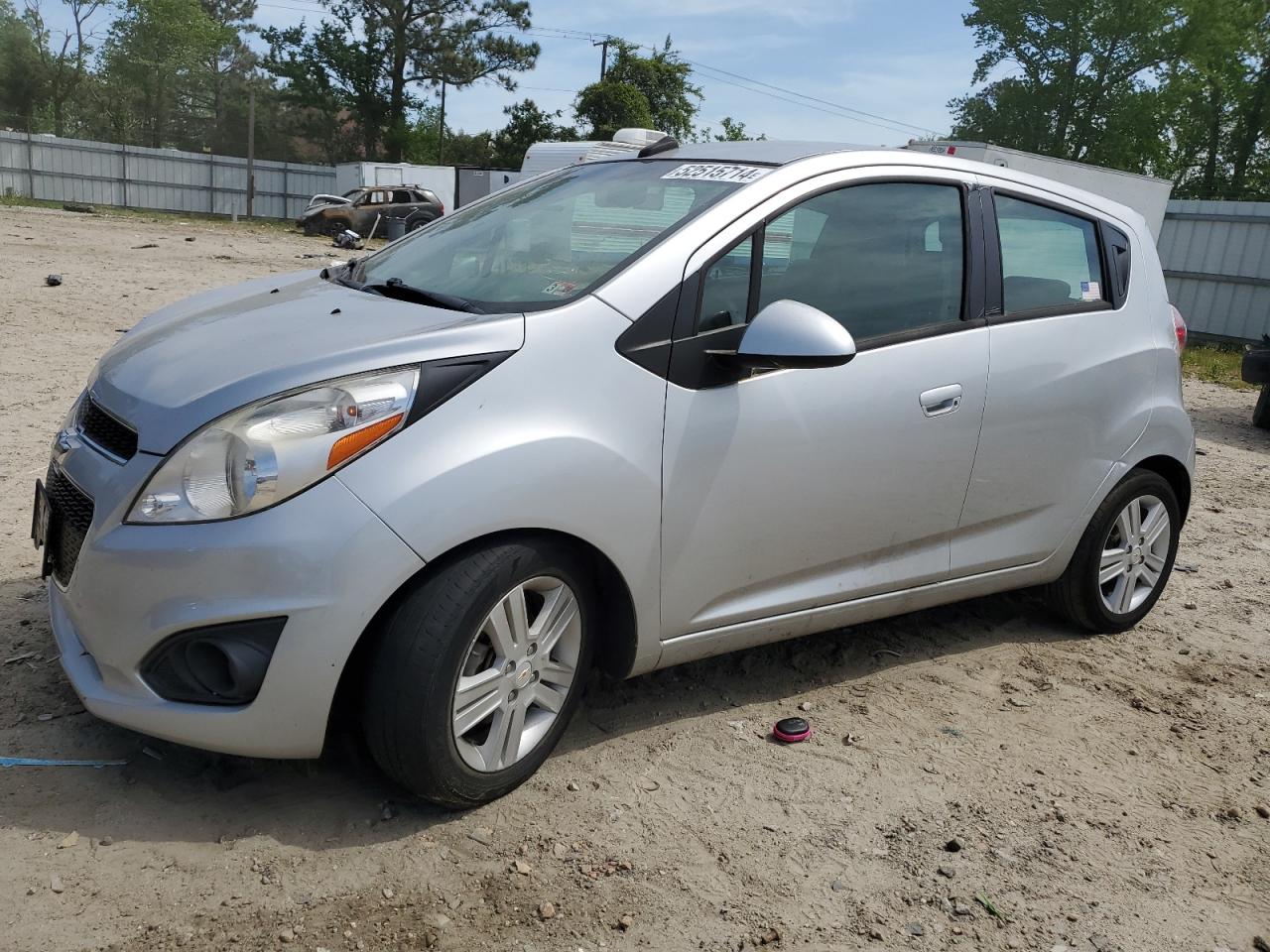 2014 Chevrolet Spark 1Lt продається в Hampton, VA - Front End