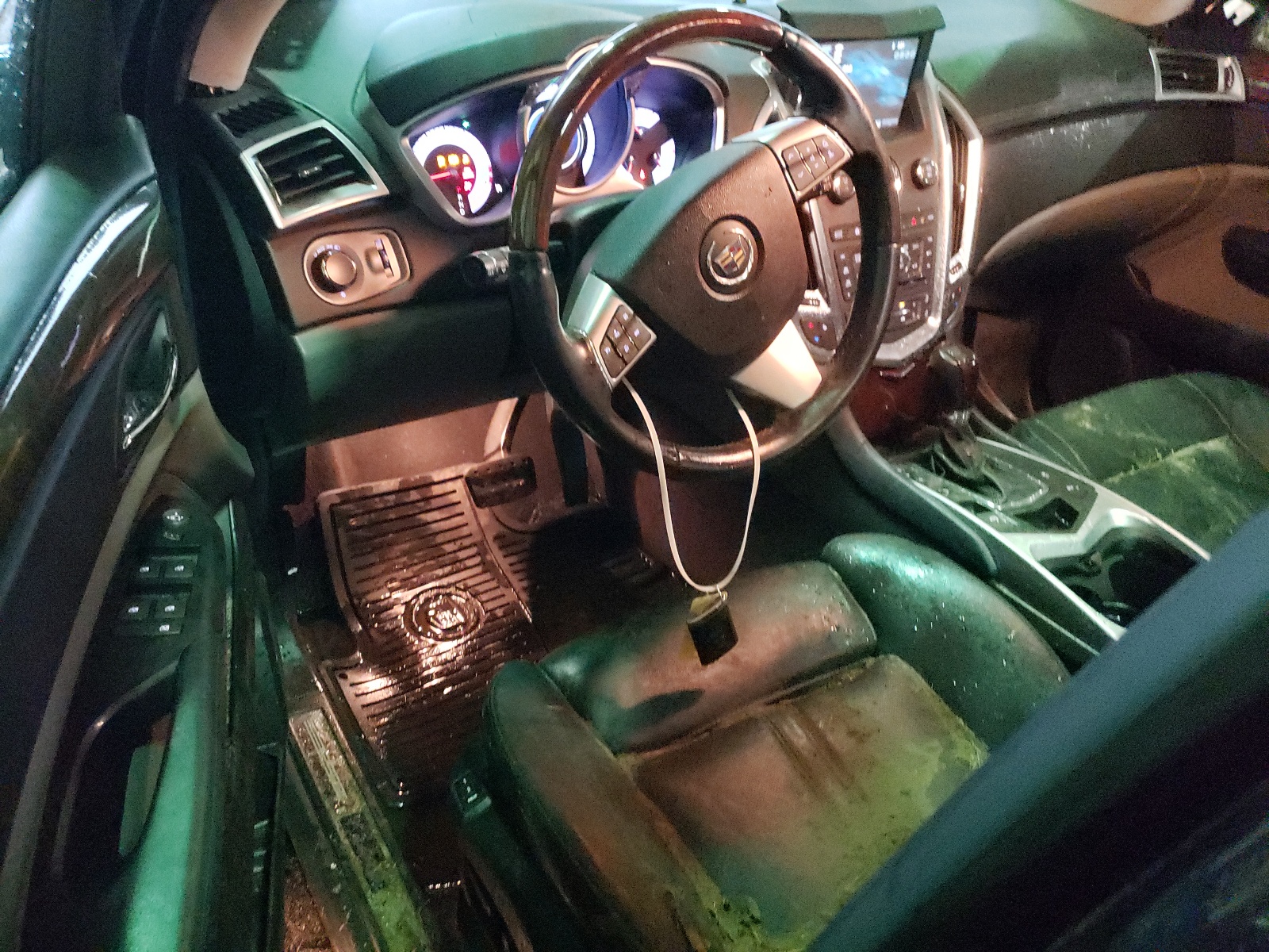 3GYFNAEY8BS671518 2011 Cadillac Srx Luxury Collection