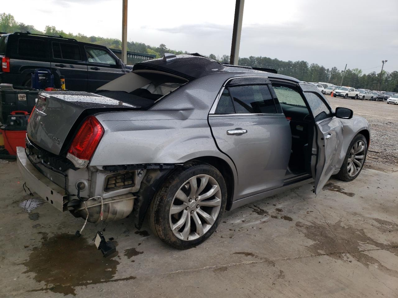 2017 Chrysler 300 - Image 3