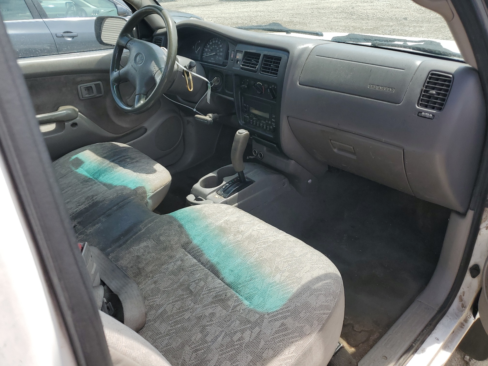 5TENL42N42Z021157 2002 Toyota Tacoma