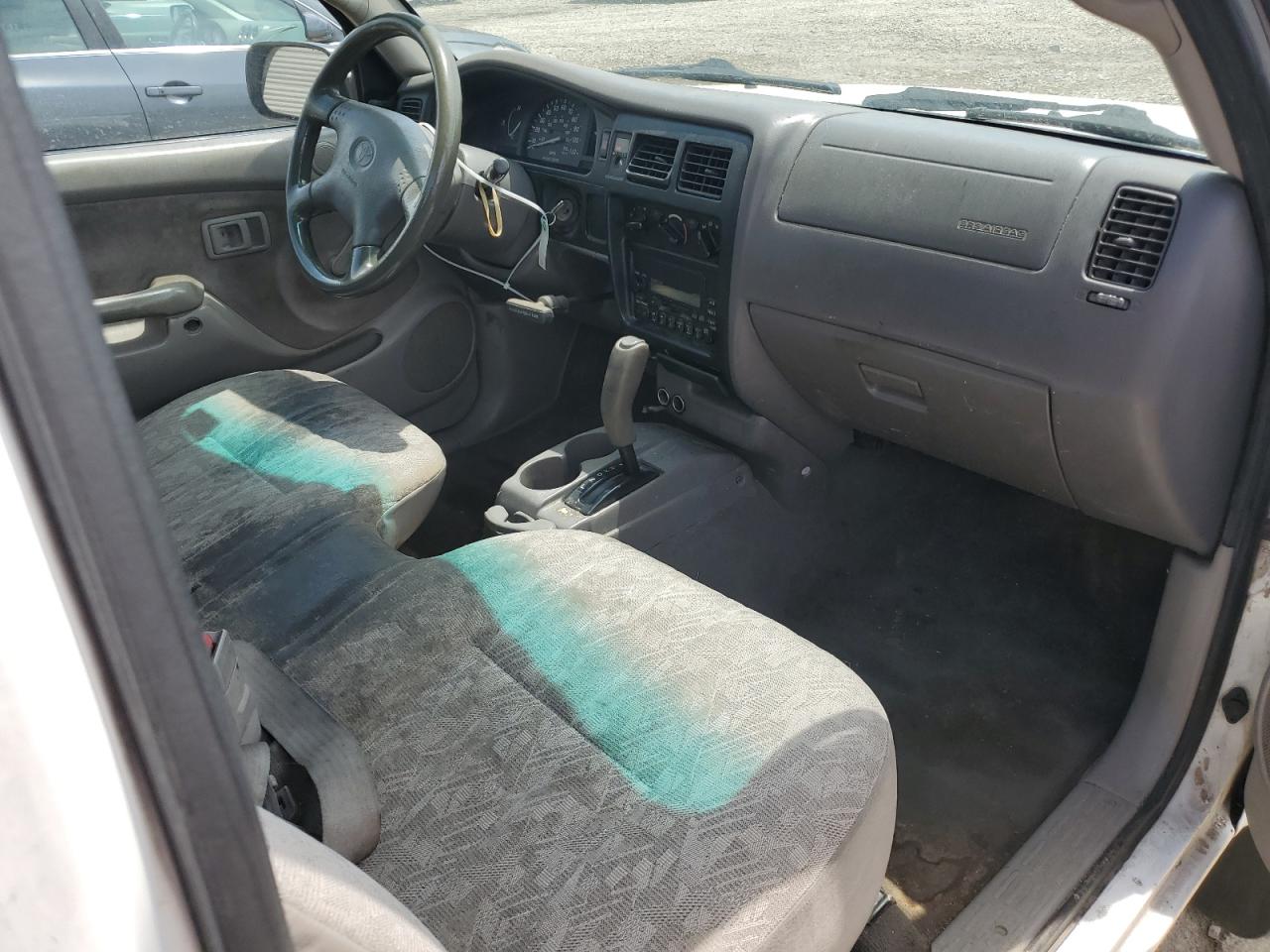 2002 Toyota Tacoma VIN: 5TENL42N42Z021157 Lot: 51633384