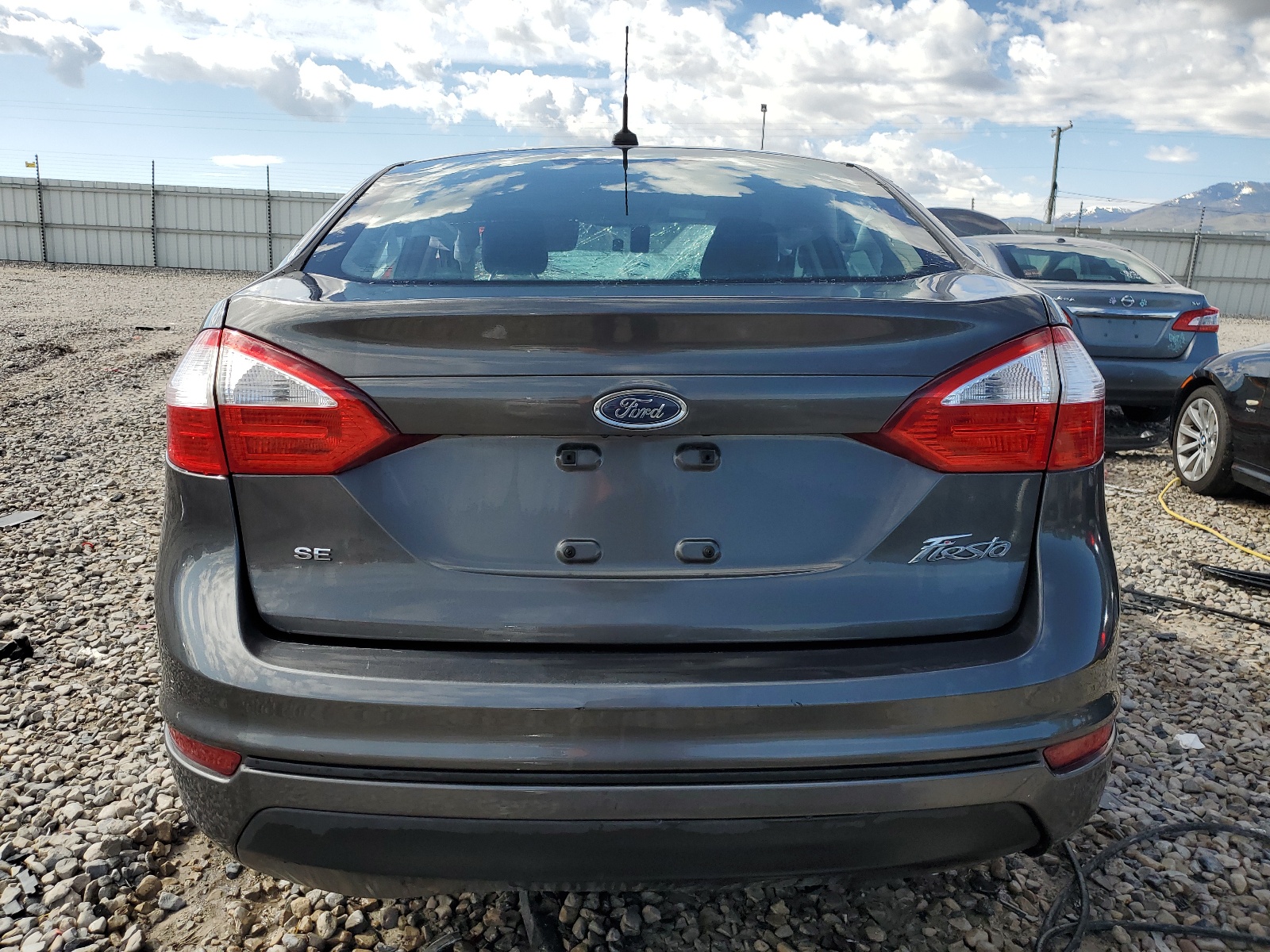 2016 Ford Fiesta Se vin: 3FADP4BJ0GM167367