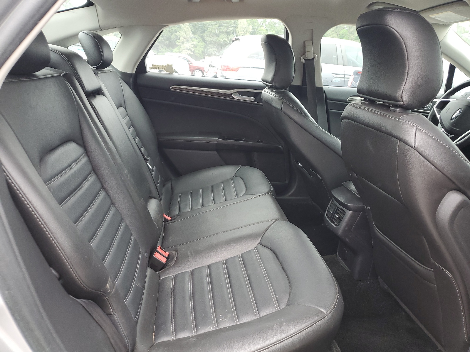 1FA6P0HD8F5131417 2015 Ford Fusion Se