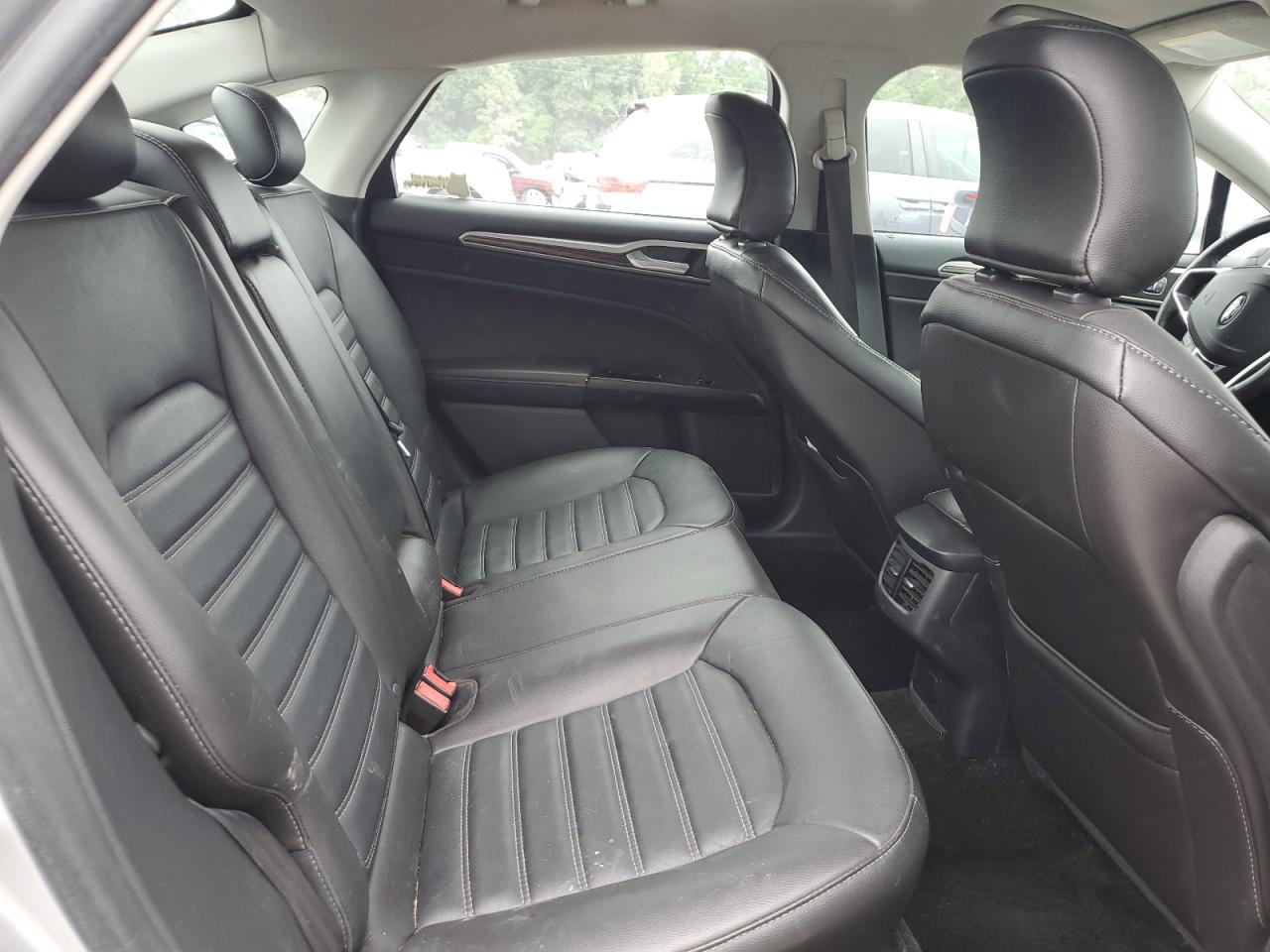 2015 Ford Fusion Se VIN: 1FA6P0HD8F5131417 Lot: 50863604