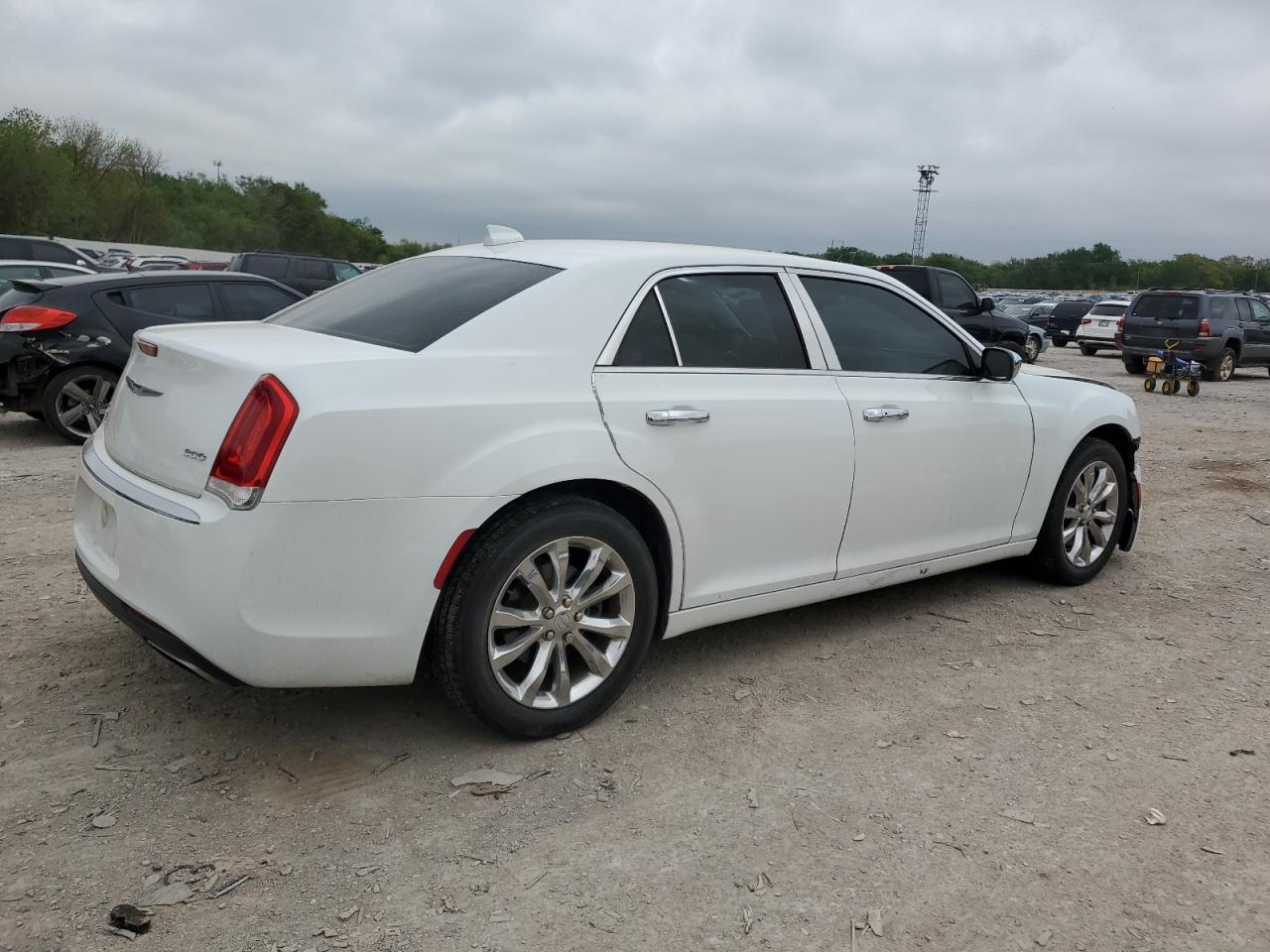 2015 Chrysler 300 Limited VIN: 2C3CCARG6FH756984 Lot: 50713814