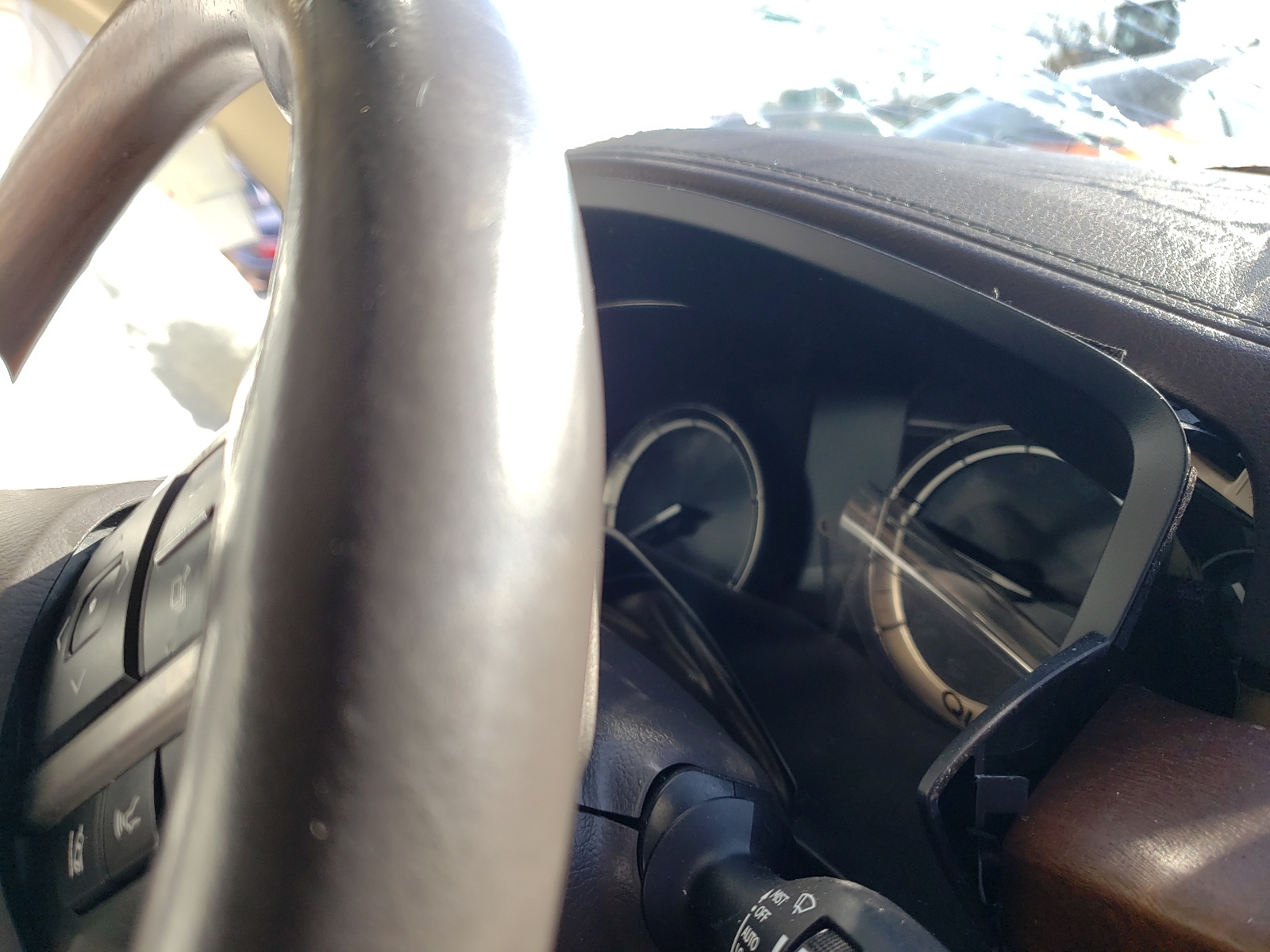 JTJHY7AX3G4202587 2016 Lexus Lx 570