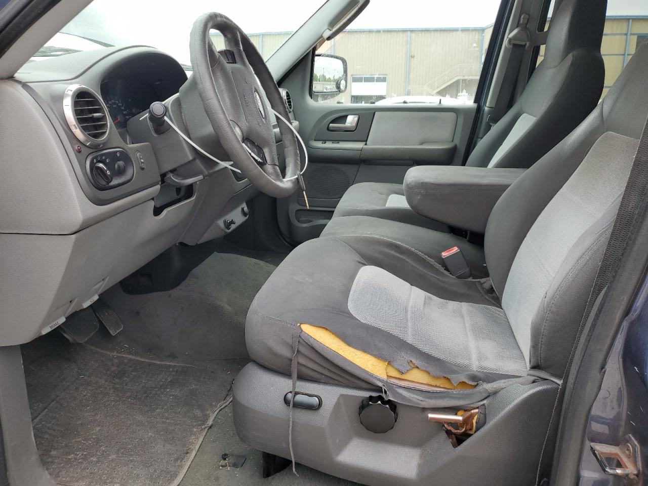 2004 Ford Expedition Xls VIN: 1FMRU13WX4LB25556 Lot: 51529664