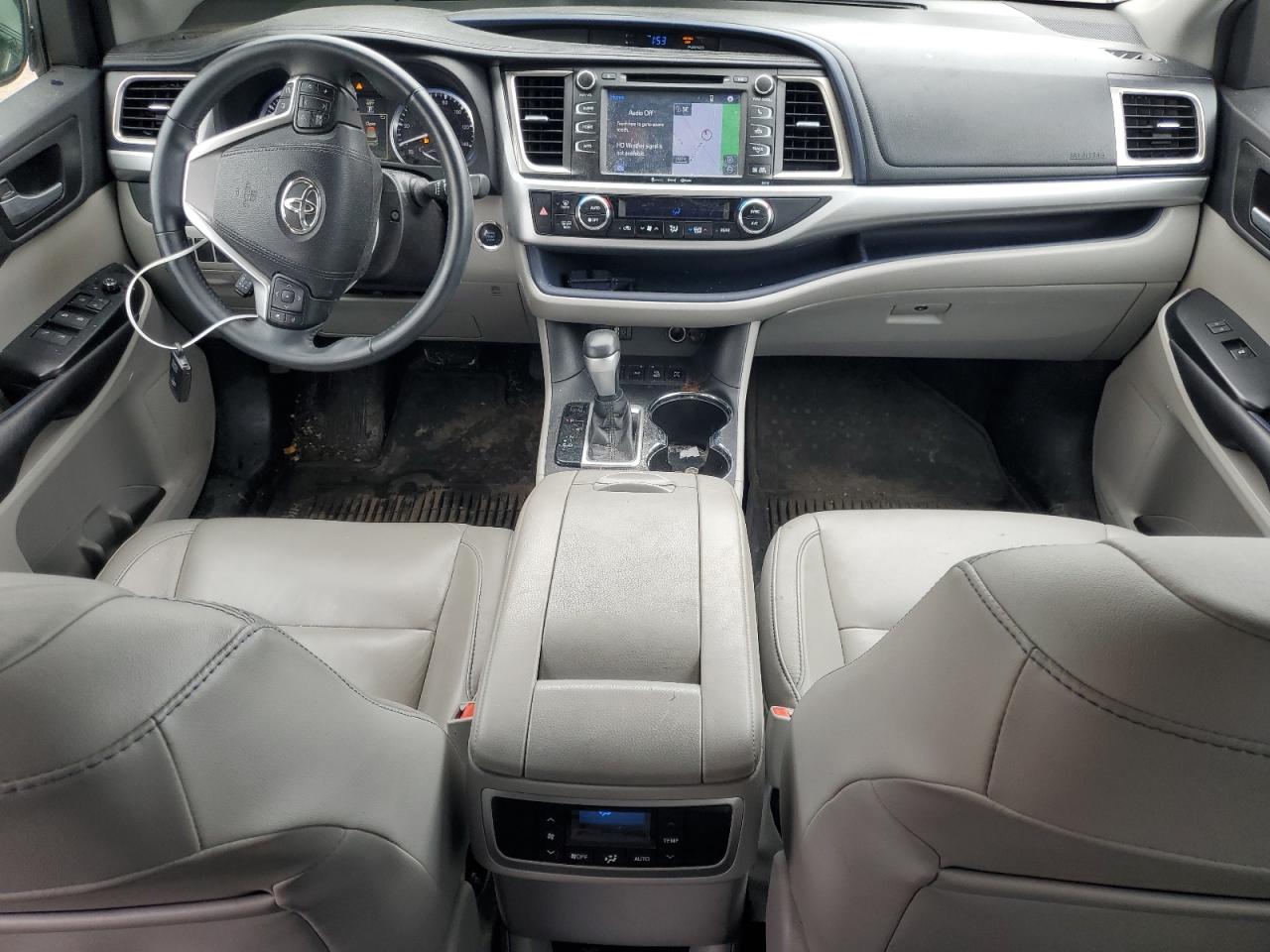 2016 Toyota Highlander - Image 8
