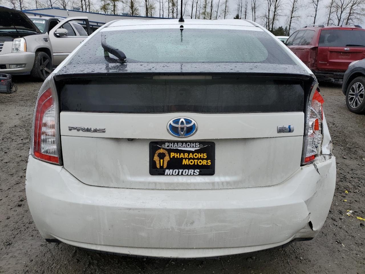 JTDKN3DU4F0417008 2015 Toyota Prius