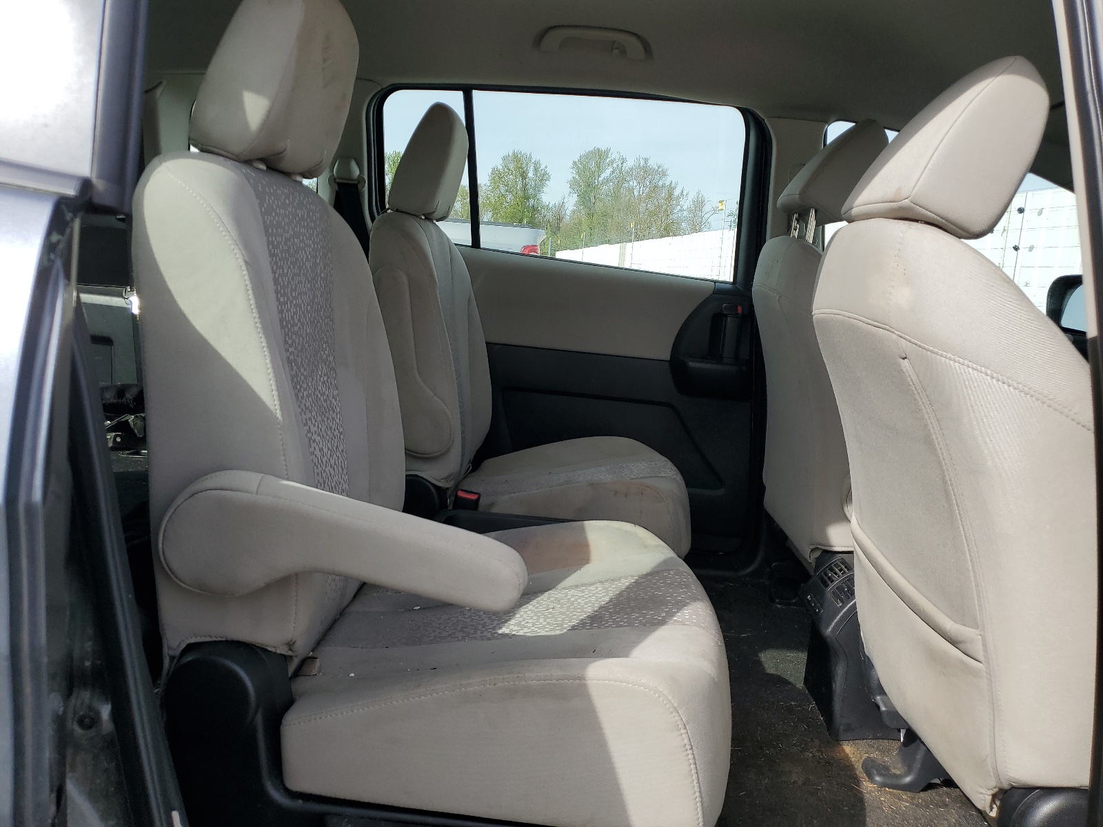 JM1CW2BL7C0139271 2012 Mazda 5