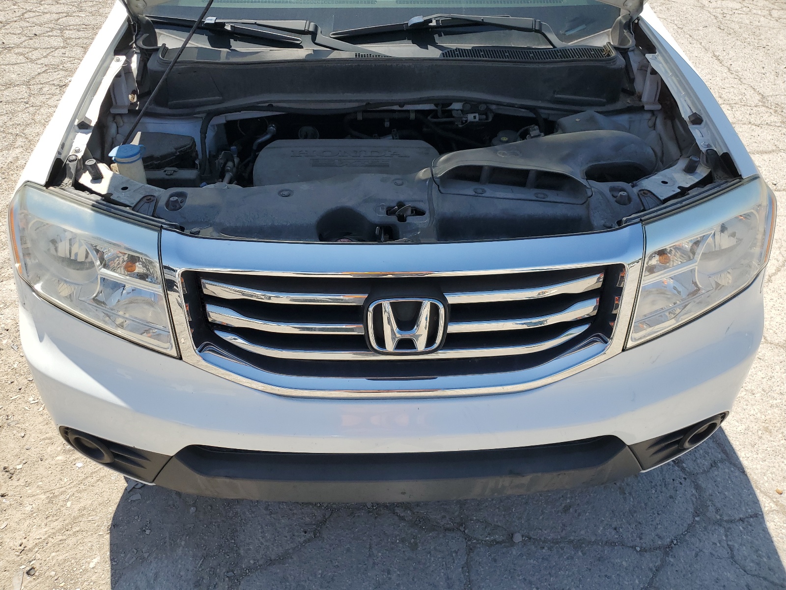 5FNYF4H2XFB050249 2015 Honda Pilot Lx