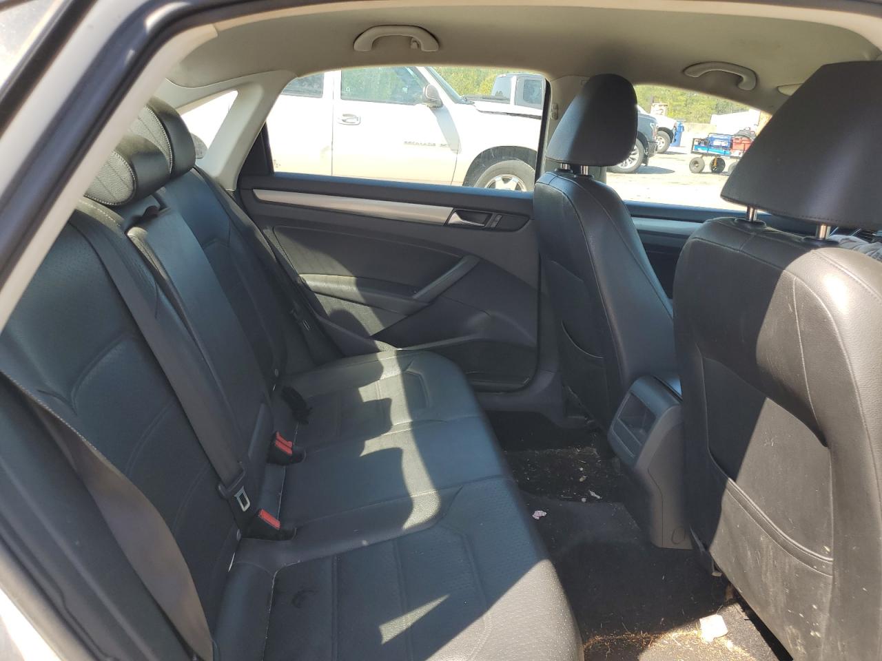 2015 Volkswagen Passat S VIN: 1VWAT7A36FC019766 Lot: 51020664