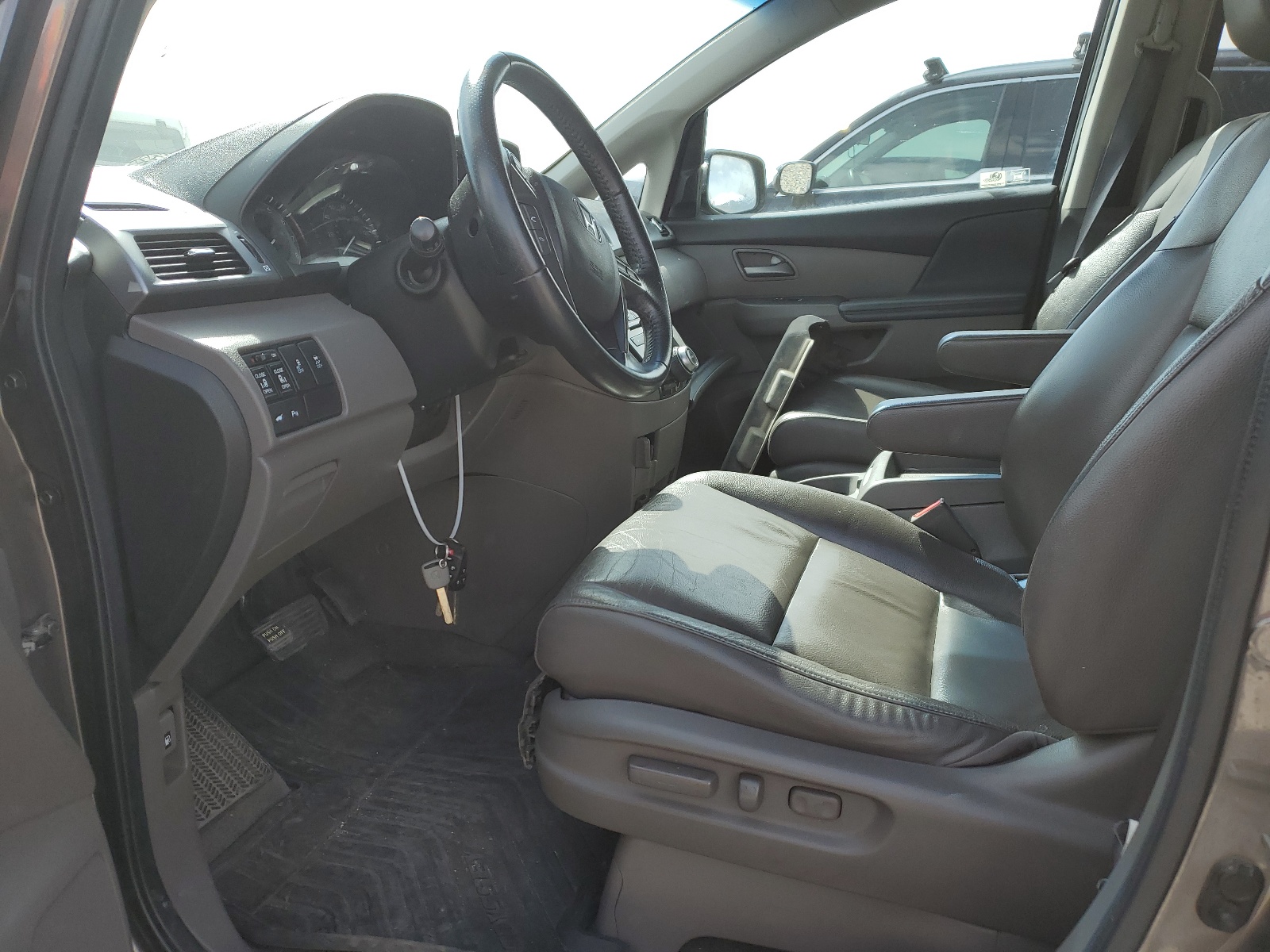 5FNRL5H90BB064591 2011 Honda Odyssey Touring