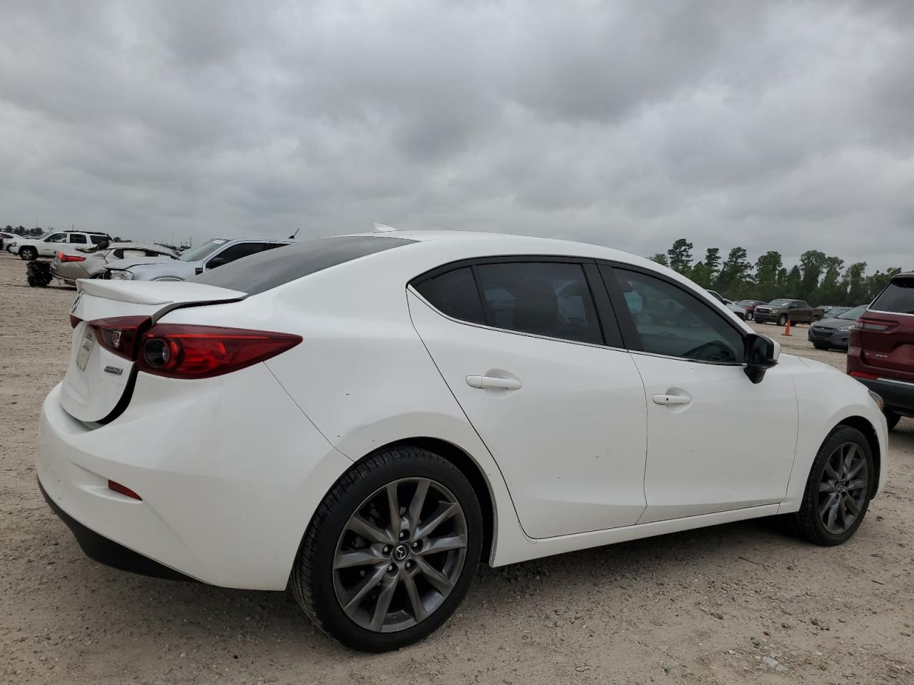 2018 Mazda 3 Touring VIN: 3MZBN1V34JM233779 Lot: 52504054