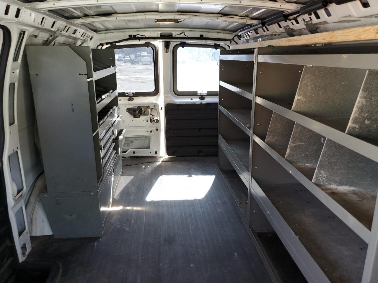 2005 GMC Savana G2500 VIN: 1GTGG25V151218282 Lot: 50458954