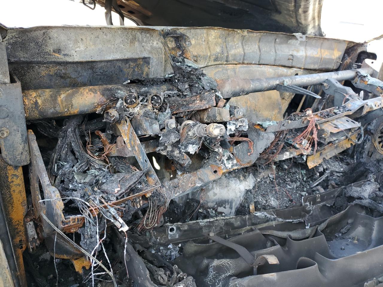 1999 Ford F350 Srw Super Duty VIN: 1FTSW31F1XEB18552 Lot: 52149154