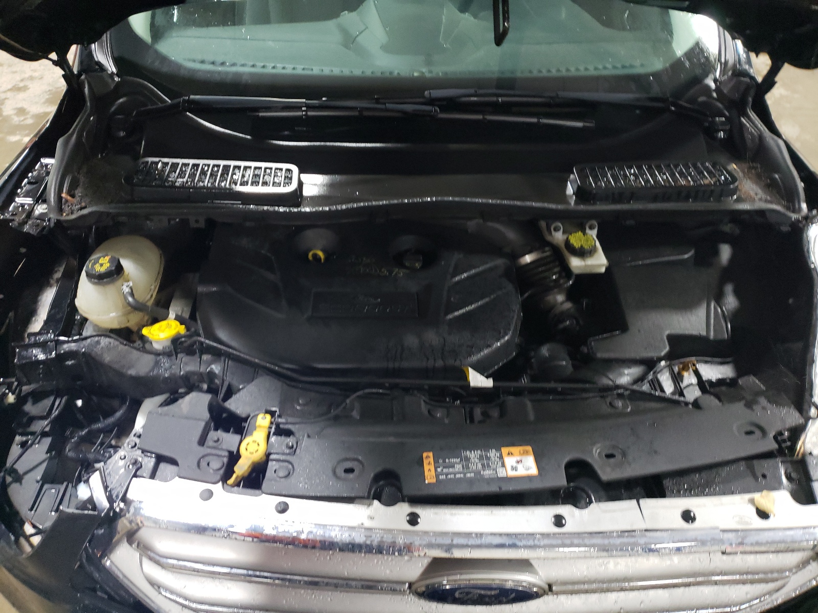 1FMCU9G94HUD33022 2017 Ford Escape Se