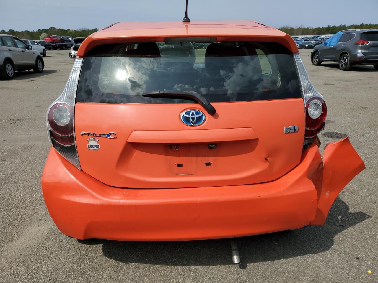 2014 Toyota Prius C VIN: JTDKDTB39E1083483 Lot: 39248175