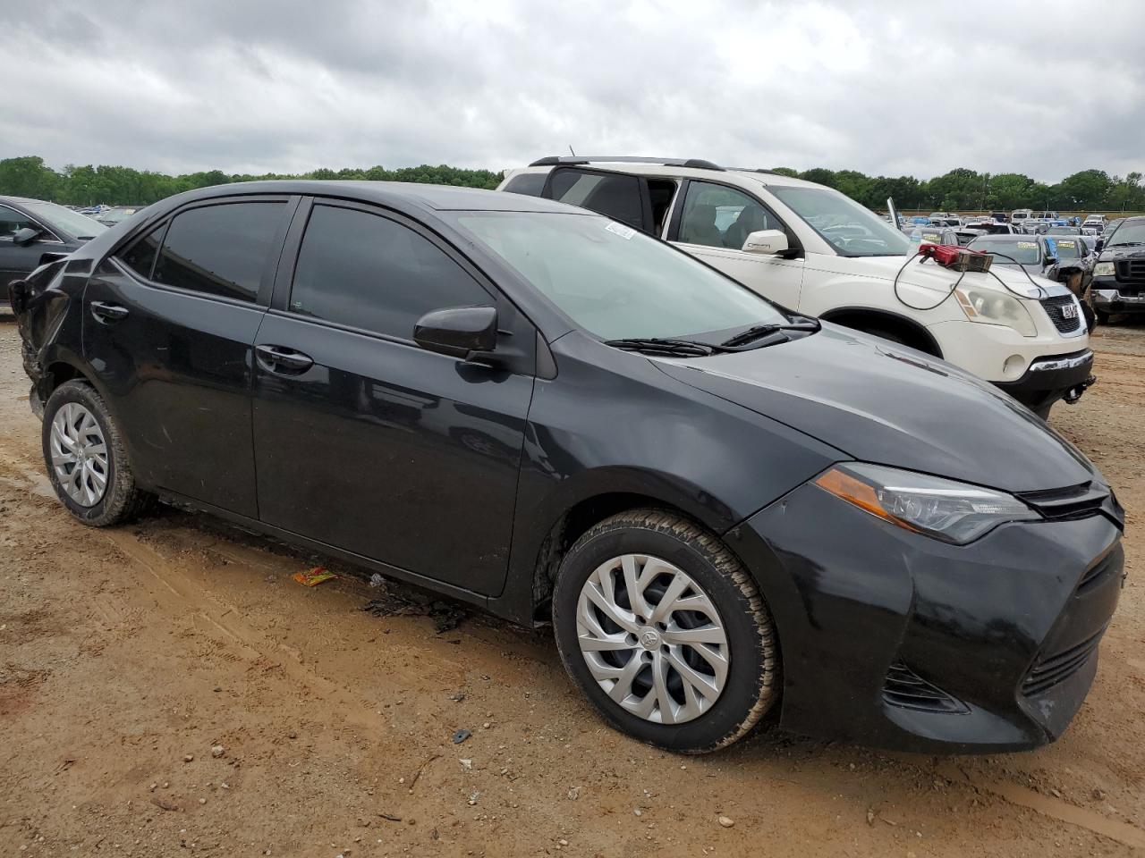 2018 Toyota Corolla L VIN: 5YFBURHE9JP756385 Lot: 51031244