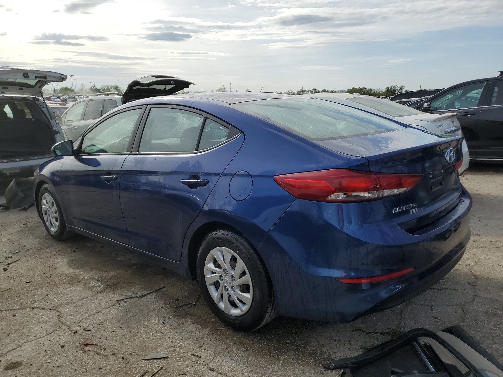 2018 Hyundai Elantra Se vin: 5NPD74LF5JH229041