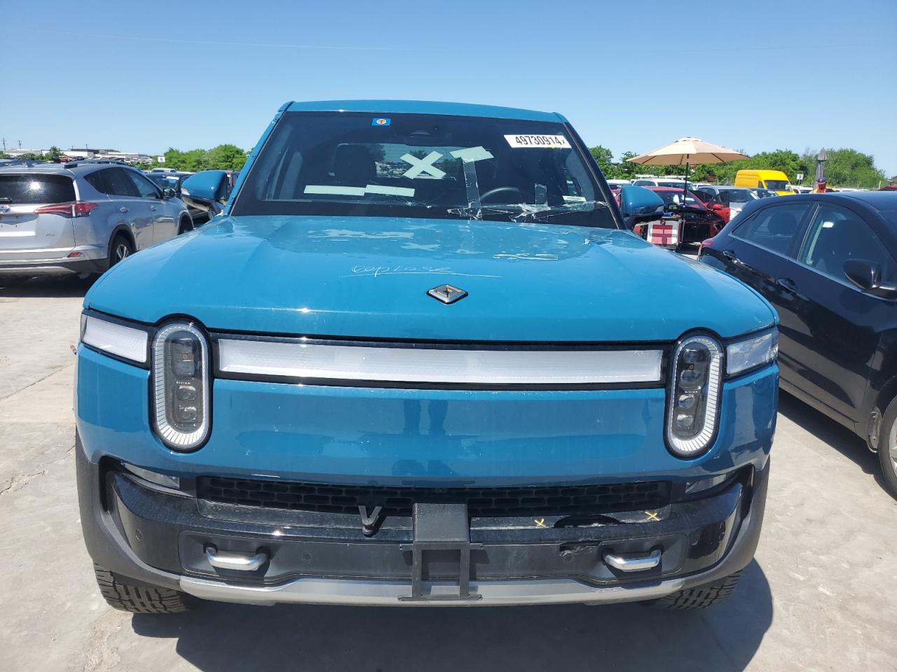 7FCTGAAA4NN016700 2022 Rivian R1T Adventure