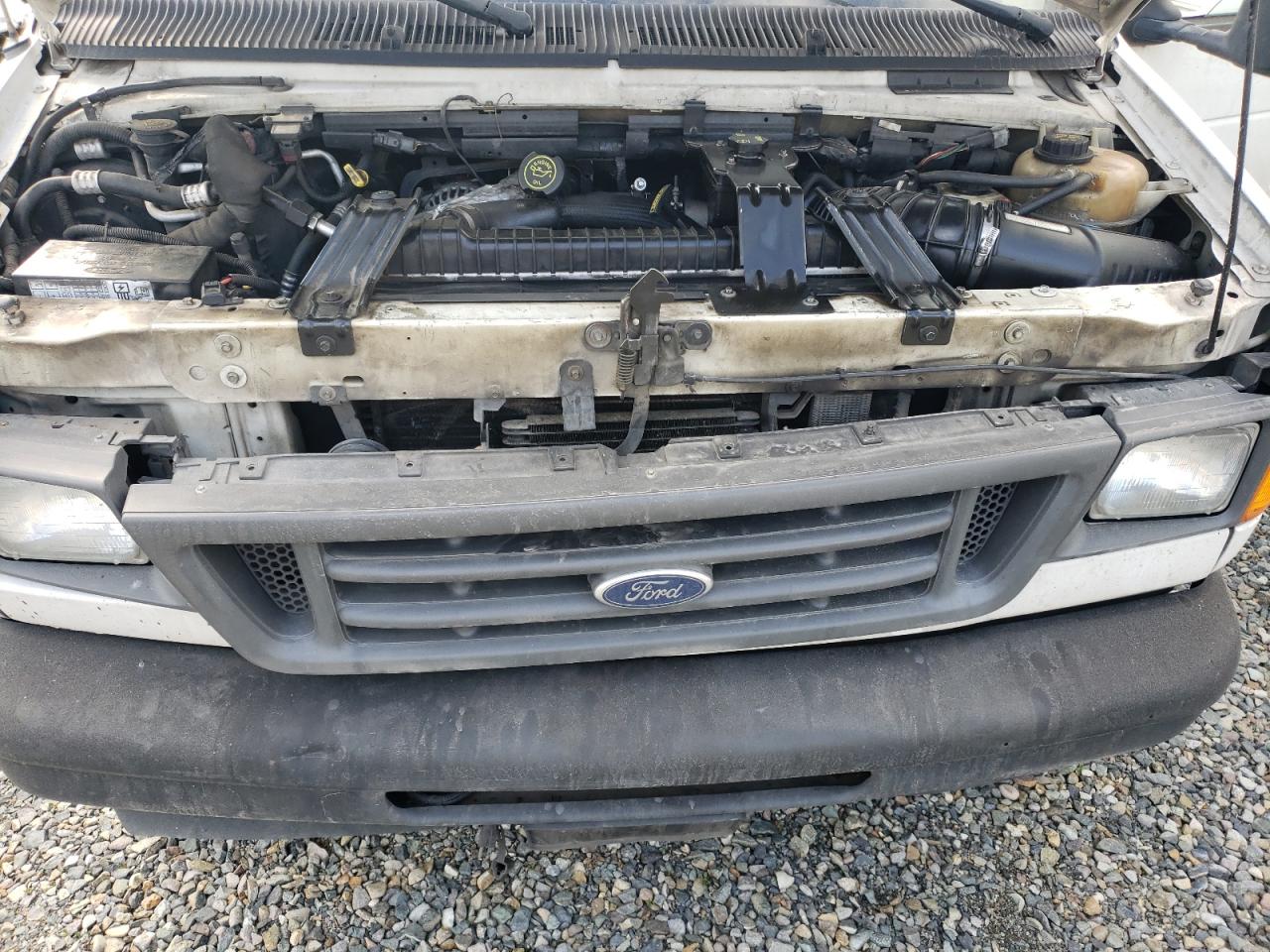 2004 Ford Econoline E450 Super Duty Cutaway Van VIN: 1FDXE45P44HA49699 Lot: 49992414