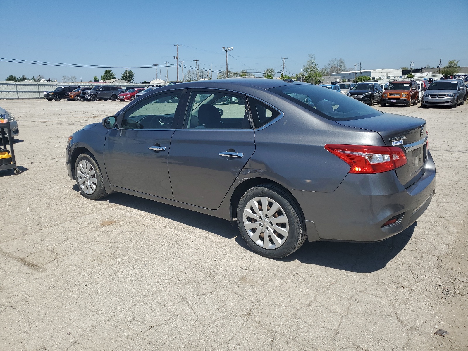 2016 Nissan Sentra S vin: 3N1AB7AP7GL660605