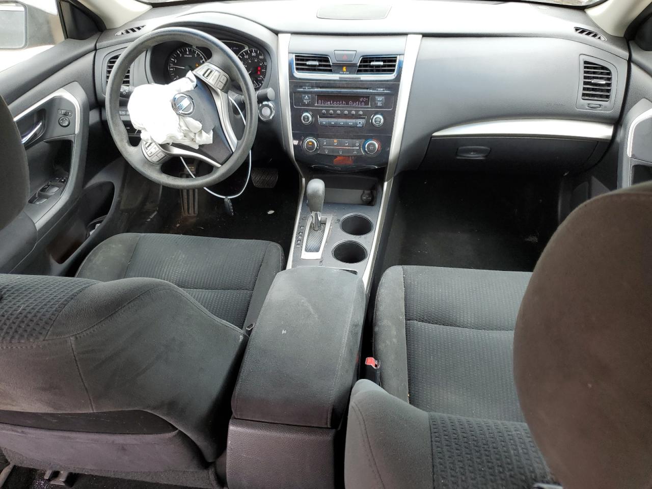 2015 Nissan Altima - Image 8