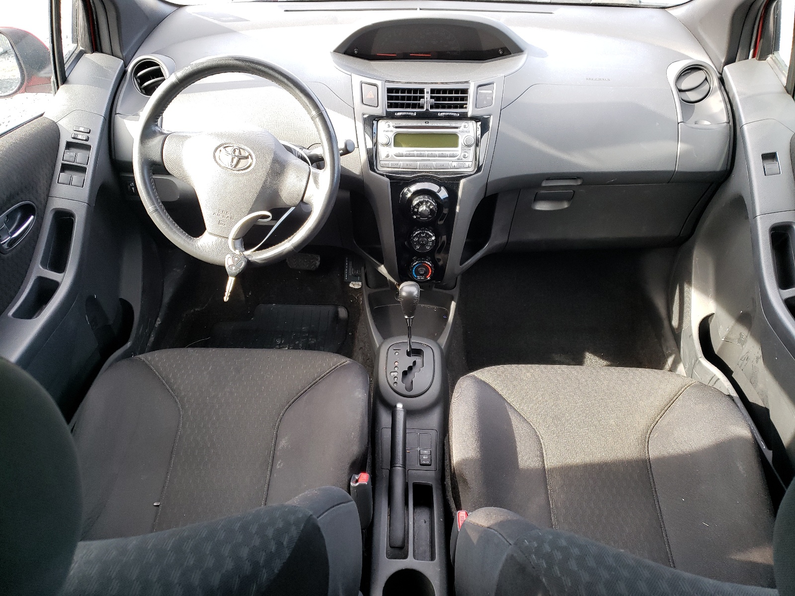 JTDKT923775124484 2007 Toyota Yaris